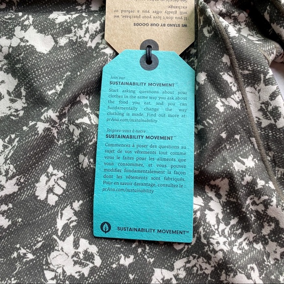 PrAna Pillar Printed Capri Cropped Leggings - Picture 12 of 13